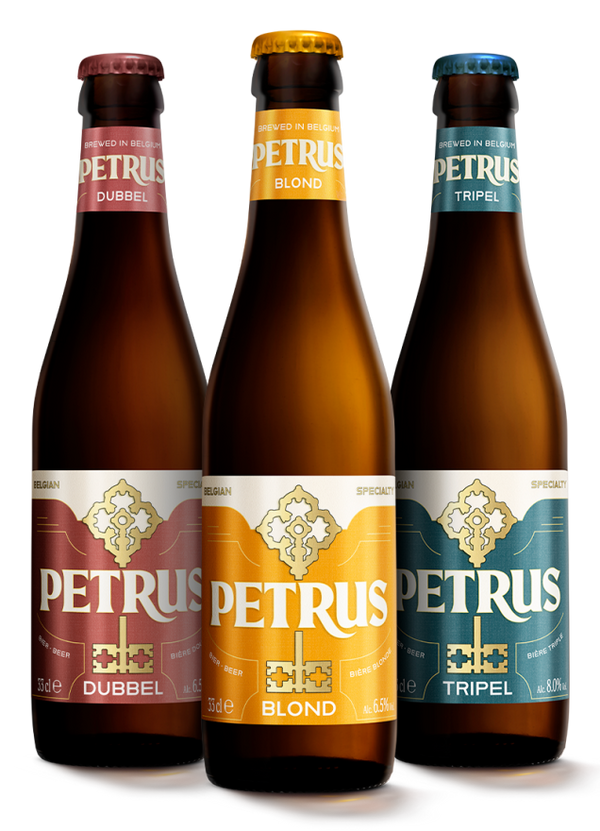 Drie flessen Petrus naast elkaar: Dubbel, Blond en Tripel